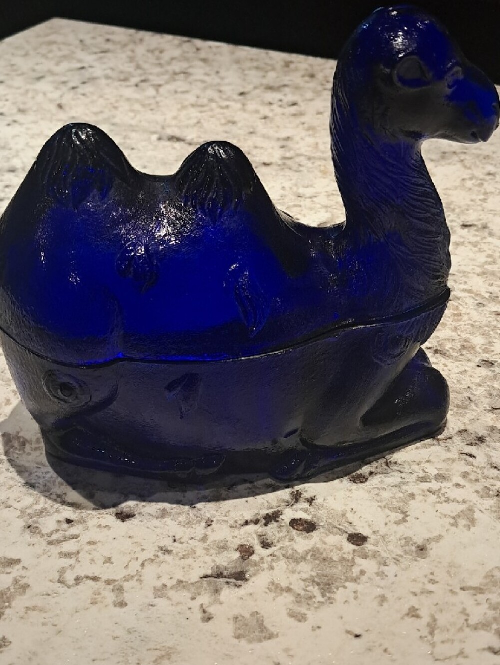 Vintage Westmoreland "Humphrey The Camel" Cobalt Blue Lidded Candy Dish - Picture 6 of 9